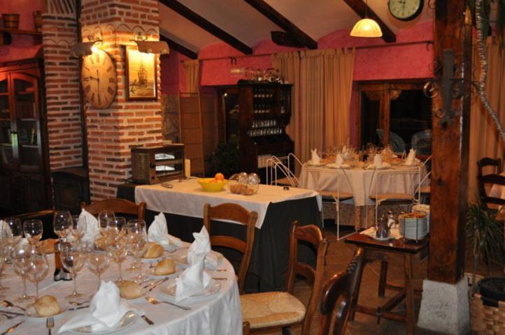Hospedium Hacienda Las Cavas Olmedo Εξωτερικό φωτογραφία